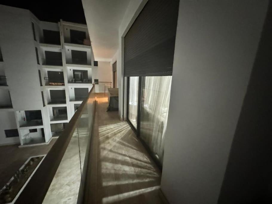 Hamza Apparemment Apartment *